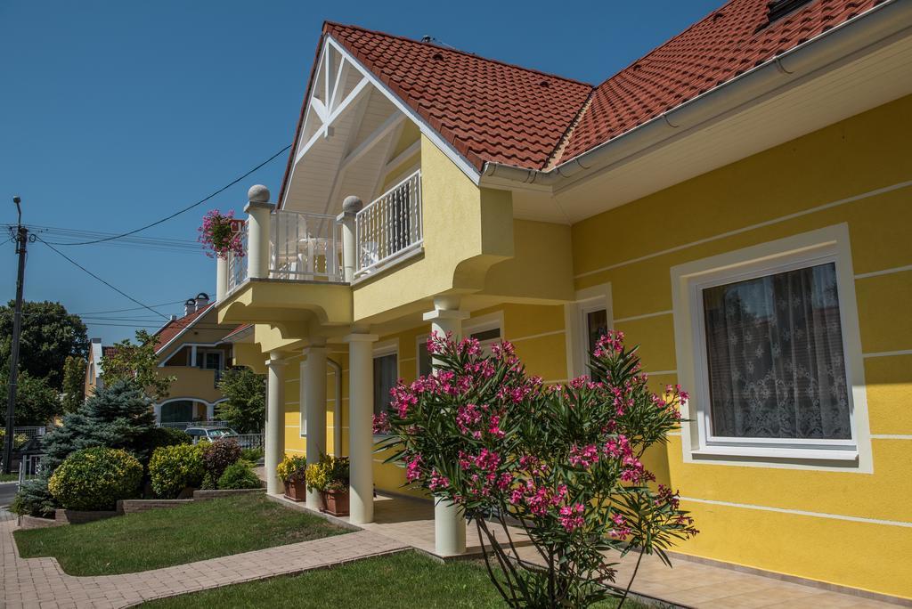 Topaz Apartmanhazak Балатондьєрек Екстер'єр фото